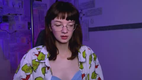 mollyjiggles online show from September 10, 2025, 8:14 am