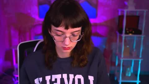 mollyjiggles online show from September 21, 2025, 8:16 am