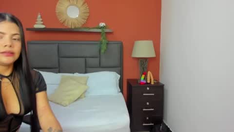 Snapshot of mollylove_ chatting on September 30, 2025, 11:48 am mollylove_ online show from September 30, 2025, 11:48 am