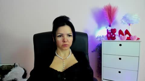 Molly online show from March 23, 2026, 7:34 am