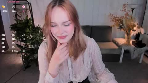 Snapshot of mollyparrk chatting on September 21, 2025, 11:34 am Molly online show from September 21, 2025, 11:34 am