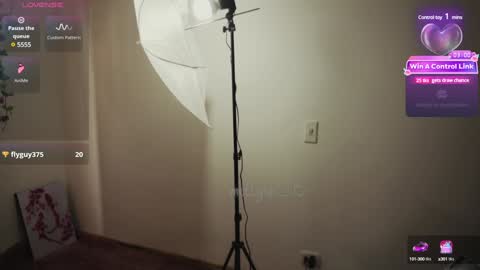 mollysb_05 online show from December 6, 2024, 7:01 pm