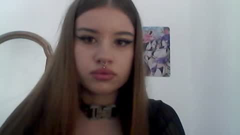 Molly online show from July 15, 2026, 9:42 pm