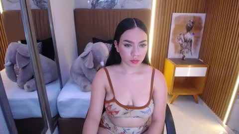 Snapshot of mollyspencer1 chatting on October 1, 2025, 12:11 pm MOLLY online show from October 1, 2025, 12:11 pm