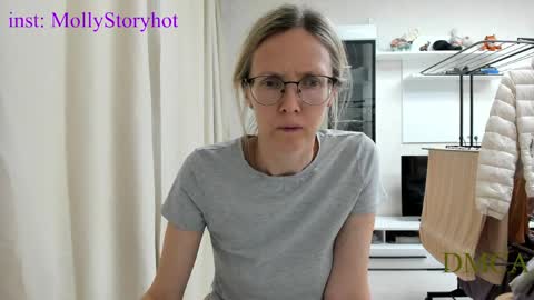 AngelMomm online show from April 2, 2026, 10:46 am