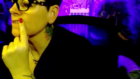 Snapshot of mollysun chatting on February 28, 2026, 6:31 pm MollySun Nina Randmann online show from February 28, 2026, 6:31 pm