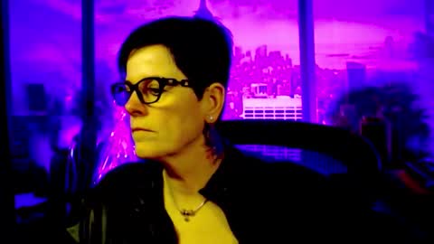 Snapshot of mollysun chatting on April 2, 2026, 4:59 pm MollySun Nina Randmann online show from April 2, 2026, 4:59 pm