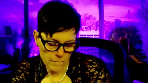 Snapshot of mollysun chatting on April 23, 2026, 4:42 pm MollySun Nina Randmann online show from April 23, 2026, 4:42 pm