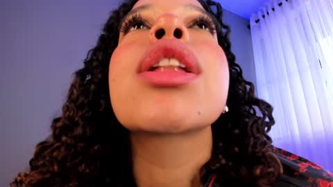 Snapshot of mollyybloom chatting on January 24, 2025, 9:58 pm Molly online show from January 24, 2025, 9:58 pm