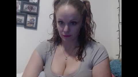 mommabearanpoppabear850 online show from January 17, 2026, 5:23 am