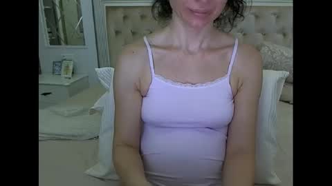 Amy online show from December 28, 2024, 6:39 am