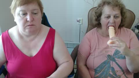 Snapshot of mommy99x chatting on April 1, 2026, 7:53 am Mommy99X online show from April 1, 2026, 7:53 am