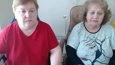 Snapshot of mommy99x chatting on April 7, 2026, 10:05 am Mommy99X online show from April 7, 2026, 10:05 am