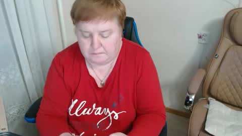 Snapshot of mommy99x chatting on April 14, 2026, 6:36 pm Mommy99X online show from April 14, 2026, 6:36 pm