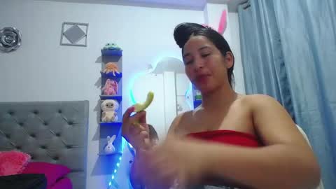 ANDREA online show from May 1, 2026, 1:54 am