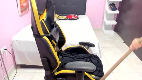 call me slut online show from December 24, 2024, 6:17 pm