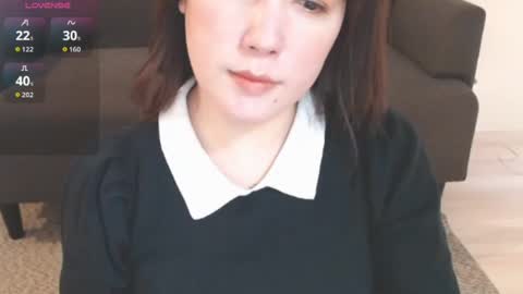 Momo online show from June 15, 2026, 1:52 am
