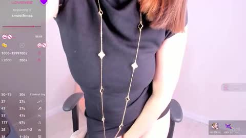 Snapshot of momo_ayase chatting on October 4, 2025, 2:15 pm momo_ayase online show from October 4, 2025, 2:15 pm