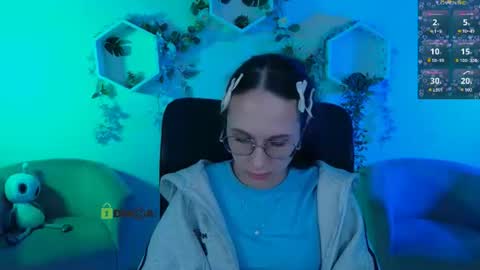 Mona  online show from June 19, 2026, 6:56 pm