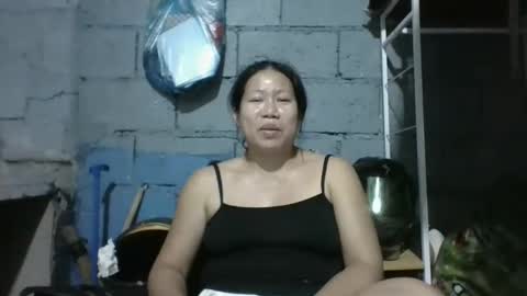 Snapshot of mona_sky chatting on February 18, 2026, 2:35 pm mona_sky online show from February 18, 2026, 2:35 pm