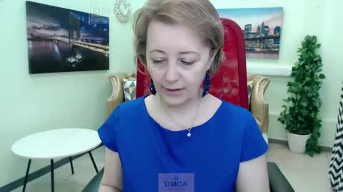 Snapshot of mona_w chatting on April 3, 2026, 11:08 am Mona online show from April 3, 2026, 11:08 am