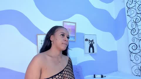 MONAAXXX online show from March 6, 2025, 12:09 pm