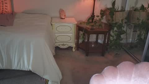 Snapshot of monalisa169 chatting on November 4, 2025, 3:44 pm Mona online show from November 4, 2025, 3:44 pm