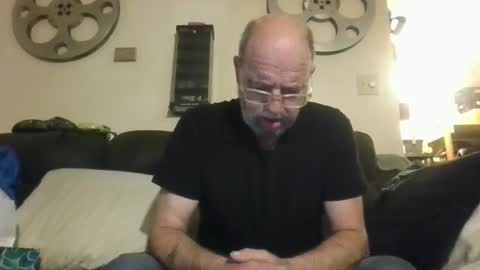 mondaymonday online show from January 5, 2025, 7:17 am