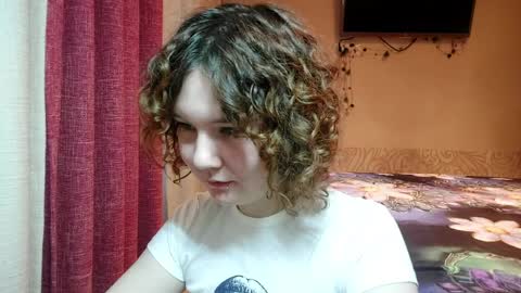 Hello world im Eva D glad to see u here all D online show from April 5, 2026, 10:18 pm