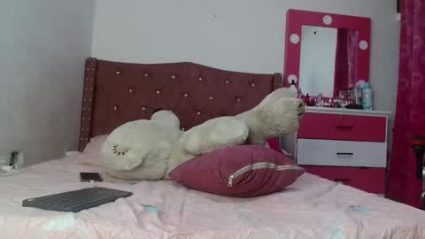 Snapshot of monica631590 chatting on September 20, 2025, 3:29 am Monica online show from September 20, 2025, 3:29 am