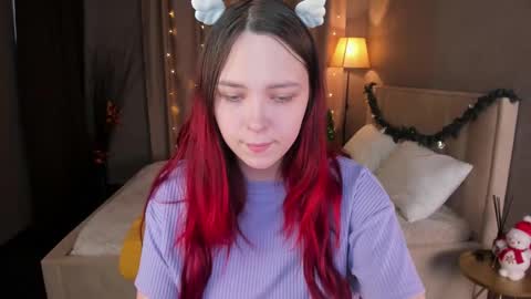 Monica online show from December 5, 2025, 5:38 am