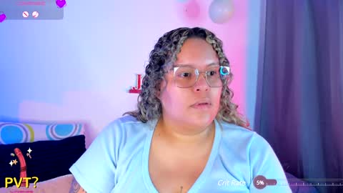 aleja      independent model       online show from January 5, 2025, 4:48 pm