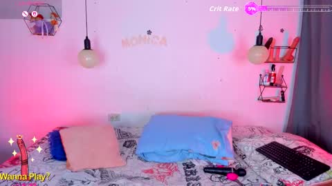 aleja      independent model       online show from December 20, 2025, 6:37 pm