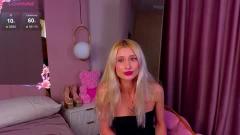 Monica online show from September 13, 2025, 6:57 am