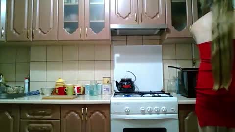 Snapshot of monica_tamayo chatting on October 9, 2025, 9:02 pm Monica online show from October 9, 2025, 9:02 pm