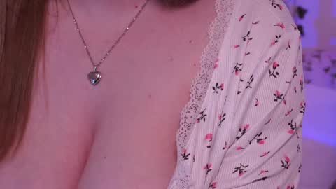 monicaasis online show from May 6, 2026, 6:13 pm