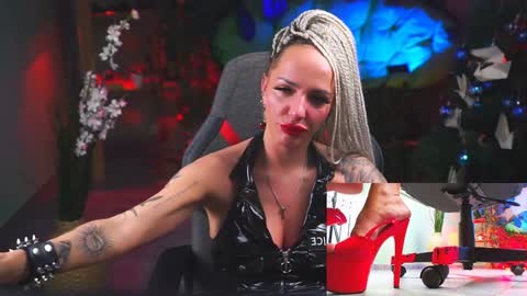 Monika online show from January 18, 2025, 8:30 pm