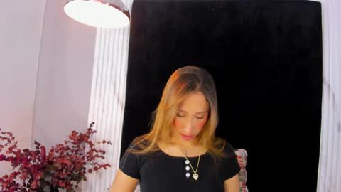 Snapshot of monik_fox_cr chatting on September 17, 2025, 7:59 pm MONIK FOX online show from September 17, 2025, 7:59 pm