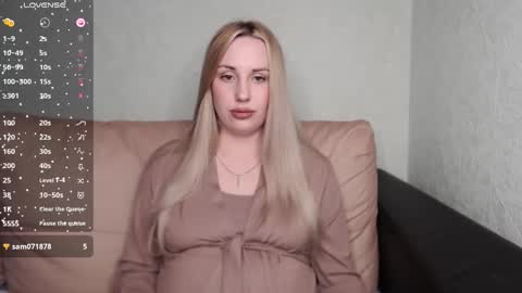 Snapshot of monika_luire chatting on October 23, 2025, 1:21 pm Monika online show from October 23, 2025, 1:21 pm