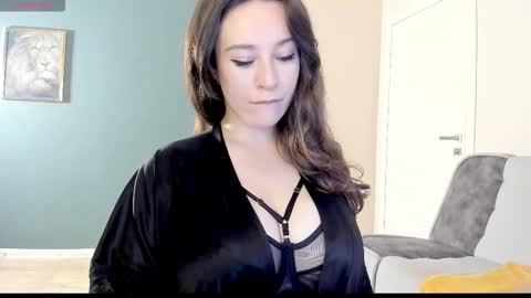 Snapshot of monika_style chatting on October 7, 2025, 6:27 pm Monika online show from October 7, 2025, 6:27 pm