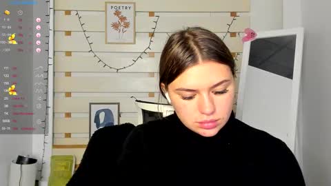 Snapshot of monika_youu chatting on October 20, 2025, 1:00 pm Monika online show from October 20, 2025, 1:00 pm