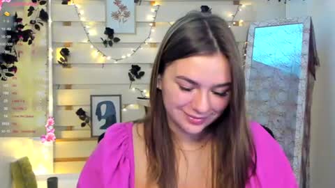 Snapshot of monika_youu chatting on October 28, 2025, 7:23 am Monika online show from October 28, 2025, 7:23 am