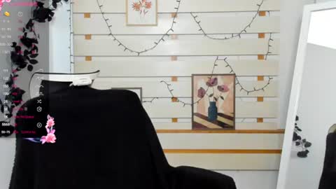 Snapshot of monika_youu chatting on November 13, 2025, 12:15 pm Monika online show from November 13, 2025, 12:15 pm