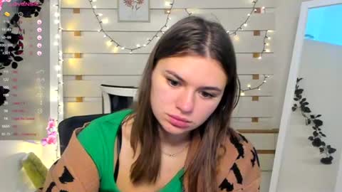 Snapshot of monika_youu chatting on November 15, 2025, 1:40 pm Monika online show from November 15, 2025, 1:40 pm