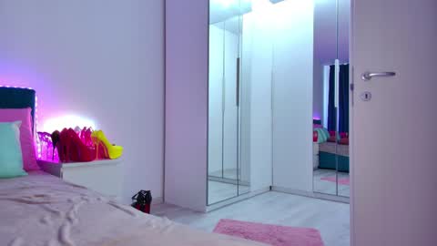 moniquebliss online show from May 6, 2026, 11:15 am
