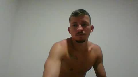 monito_hot17 online show from February 3, 2026, 11:15 am