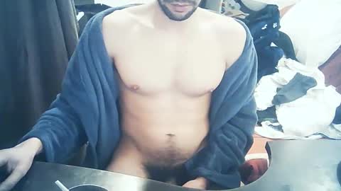 monkeydmajoub89 online show from December 23, 2024, 7:52 pm