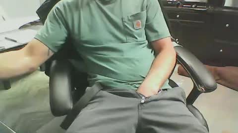 monkeypants04 online show from June 8, 2026, 4:51 pm