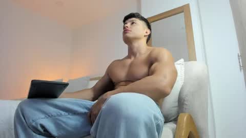 Snapshot of monkeys_pug chatting on April 27, 2026, 1:47 am jalejoc online show from April 27, 2026, 1:47 am