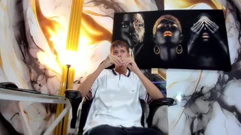 mono_blonde online show from September 9, 2025, 7:46 pm